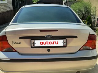 2004 Ford Focus I Рестайлинг, серебристый, 270000 рублей, вид 3