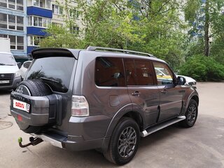 2012 Mitsubishi Pajero IV Рестайлинг 1, серый, 2450000 рублей, вид 4