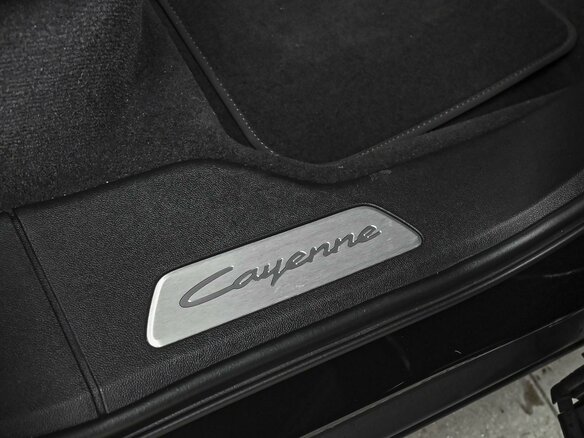 2024 Porsche Cayenne III Рестайлинг, чёрный, 16350000 рублей - вид 24