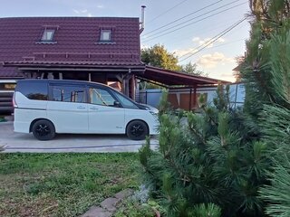 2016 Nissan Serena S-Hybrid V (C27), белый, 1370000 рублей, вид 4