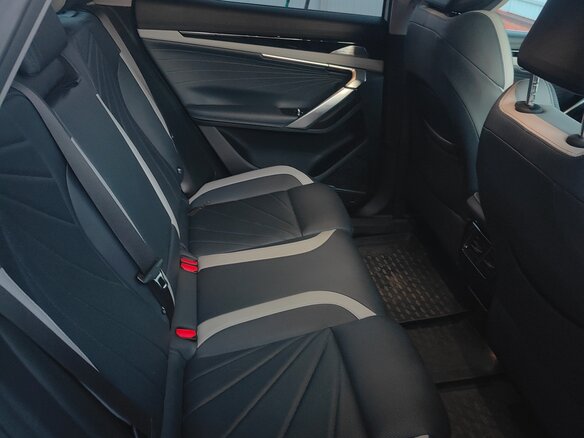2023 Geely Atlas II, белый, 2950000 рублей - вид 22