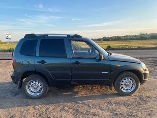 2009 Chevrolet Niva I Рестайлинг, зелёный, 410000 рублей, вид 3
