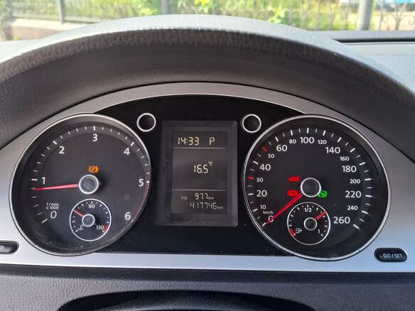 2009 Volkswagen Passat B6, серебристый, 500000 рублей - вид 5
