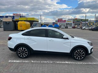 2024 Lada (ВАЗ) Vesta Cross I Рестайлинг (NG), белый, 1200000 рублей, вид 3
