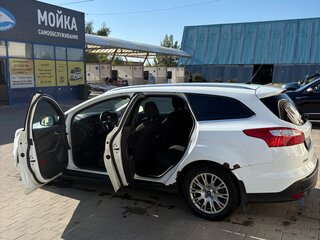 2013 Ford Focus III, белый, 790000 рублей, вид 4
