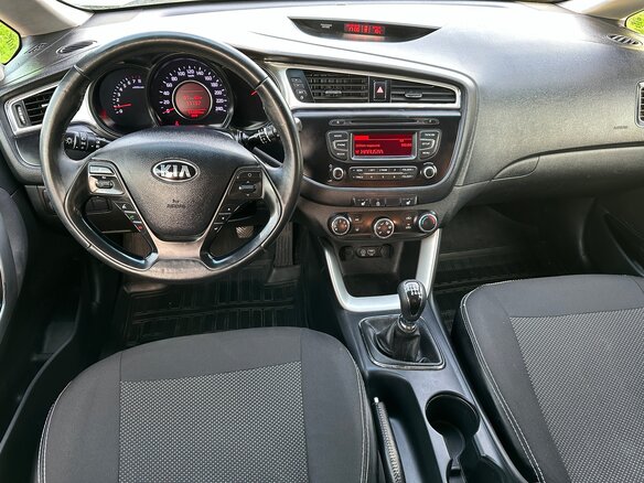 2017 Kia Ceed II Рестайлинг, серый, 1295000 рублей - вид 11