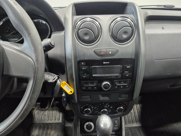 2017 Renault Duster I Рестайлинг, белый, 1315000 рублей - вид 16