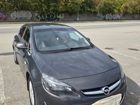 2013 Opel Astra J Рестайлинг, серый, 750000 рублей, вид 3