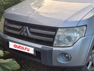 2008 Mitsubishi Pajero IV, серебристый, 1600000 рублей, вид 2