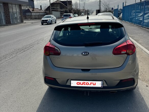 2014 Kia Ceed II, серый, 700000 рублей - вид 14