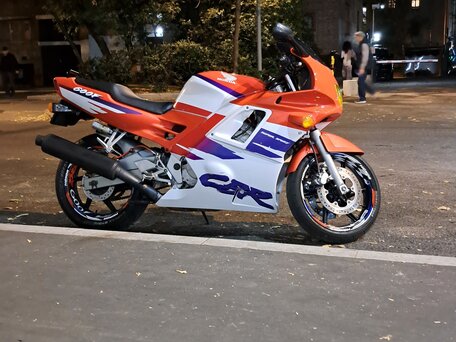 1995 Honda CBR 600F, красный, 270000 рублей, вид 5