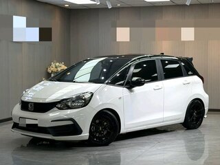 2022 Honda Fit RS IV Рестайлинг, белый, 1150000 рублей, вид 4