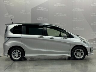 2014 Honda Freed I Рестайлинг 2, серый, 1280000 рублей, вид 4