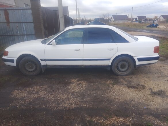 1995 Audi A6 I (C4), серебристый, 850000 рублей - вид 3