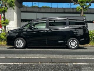 2015 Toyota Voxy III (R80), чёрный, 1650000 рублей, вид 5