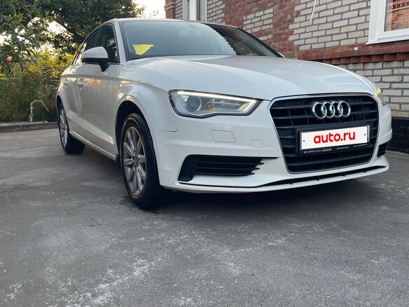 2015 Audi A3 III (8V), белый - вид 3