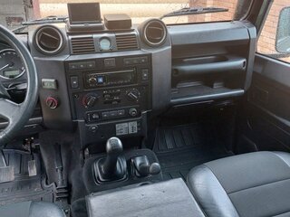 2012 Land Rover Defender 110 I Рестайлинг, зелёный, 2950000 рублей, вид 5