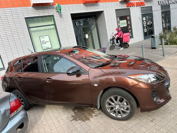 2013 Mazda 3 II (BL) Рестайлинг, коричневый, 770000 рублей - вид 3