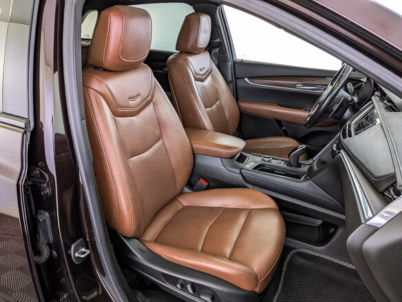 2020 Cadillac XT5 I Рестайлинг, красный, 3090000 рублей - вид 22