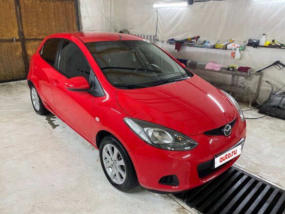 2008 Mazda 2 II (DE), красный, 690000 рублей - вид 4