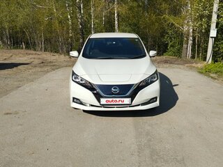 2018 Nissan Leaf II (ZE1), белый, 2000000 рублей, вид 1