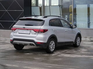 2018 Kia Rio X-Line IV, серебристый, 1100000 рублей, вид 5