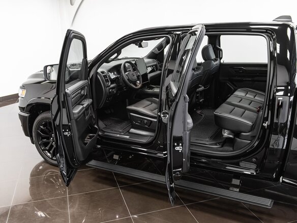 2026 Ram 1500 Crew Cab eTorque V Рестайлинг, чёрный, 11090000 рублей - вид 10