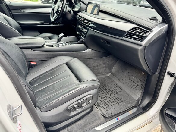 2018 BMW X6 40d II (F16), белый, 3500000 рублей - вид 20