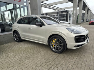 2020 Porsche Cayenne Turbo III, серый, 17400000 рублей, вид 2