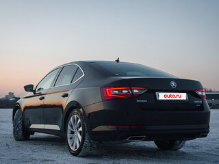 2016 Skoda Superb III, коричневый, 2650000 рублей, вид 4
