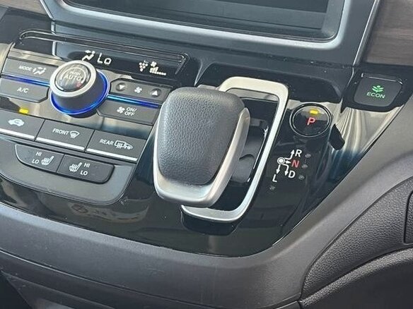 2023 Honda Freed+ II Рестайлинг, белый, 1150000 рублей - вид 10
