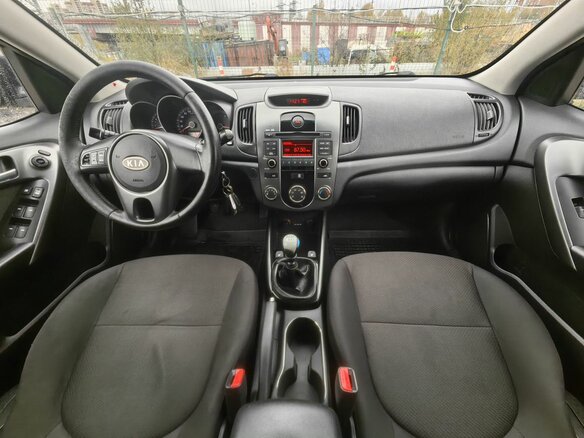 2010 Kia Cerato 6-speed II, фиолетовый, 469000 рублей - вид 11