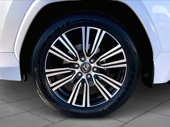 2026 Lexus LX 600 IV, белый, 17403296 рублей - вид 14
