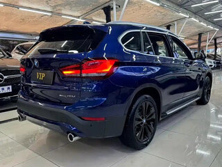 2021 BMW X1 Long 20Li sDrive II (F48) Рестайлинг, синий, 1850000 рублей, вид 3