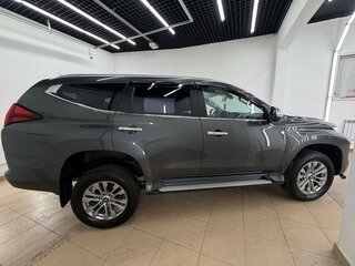 2022 Mitsubishi Pajero Sport III Рестайлинг, серый, 4497000 рублей, вид 3