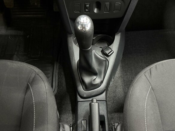 2019 Renault Sandero Stepway II Рестайлинг, бежевый, 949000 рублей - вид 10