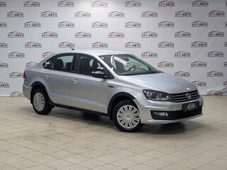2017 Volkswagen Polo V Рестайлинг, серебристый, 899000 рублей, вид 3