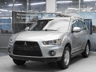 2010 Mitsubishi Outlander II Рестайлинг, серебристый, 999000 рублей, вид 1