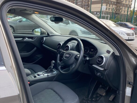 2015 Audi A3 III (8V), коричневый, 1650000 рублей - вид 14