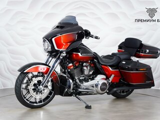 2021 Harley-Davidson CVO Street Glide, чёрный, 2749000 рублей, вид 3