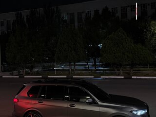 2019 BMW X7 40i I (G07), синий, 4390000 рублей, вид 3