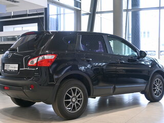 2013 Nissan Qashqai I Рестайлинг, чёрный, 1049000 рублей, вид 5