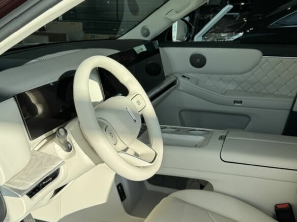 2026 Wey V9X, фиолетовый, 9699000 рублей - вид 7