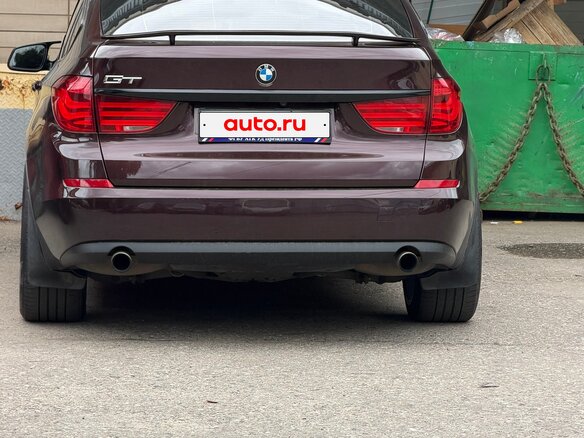 2010 BMW 5 серии Gran Turismo 535i VI (F10/F11/F07), пурпурный, 1600000 рублей - вид 5