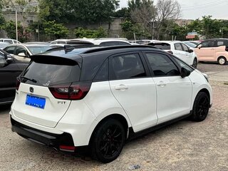 2021 Honda Fit Crosstar IV, белый, 980000 рублей, вид 4