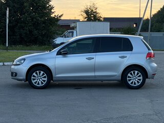 2010 Volkswagen Golf VI, серебристый, 550000 рублей, вид 3