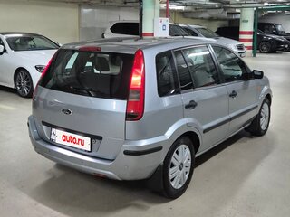 2004 Ford Fusion I, серый, 599999 рублей, вид 3