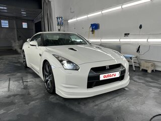 2009 Nissan GT-R I, белый, 5700000 рублей, вид 1