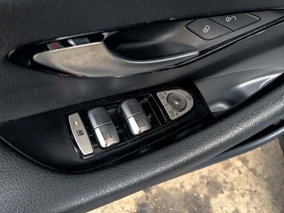 2020 Mercedes-Benz E-Класс 200 d V (W213, S213, C238), чёрный, 2500000 рублей - вид 23