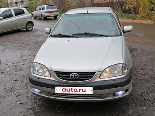 2001 Toyota Avensis I Рестайлинг, серебристый, 300000 рублей, вид 1